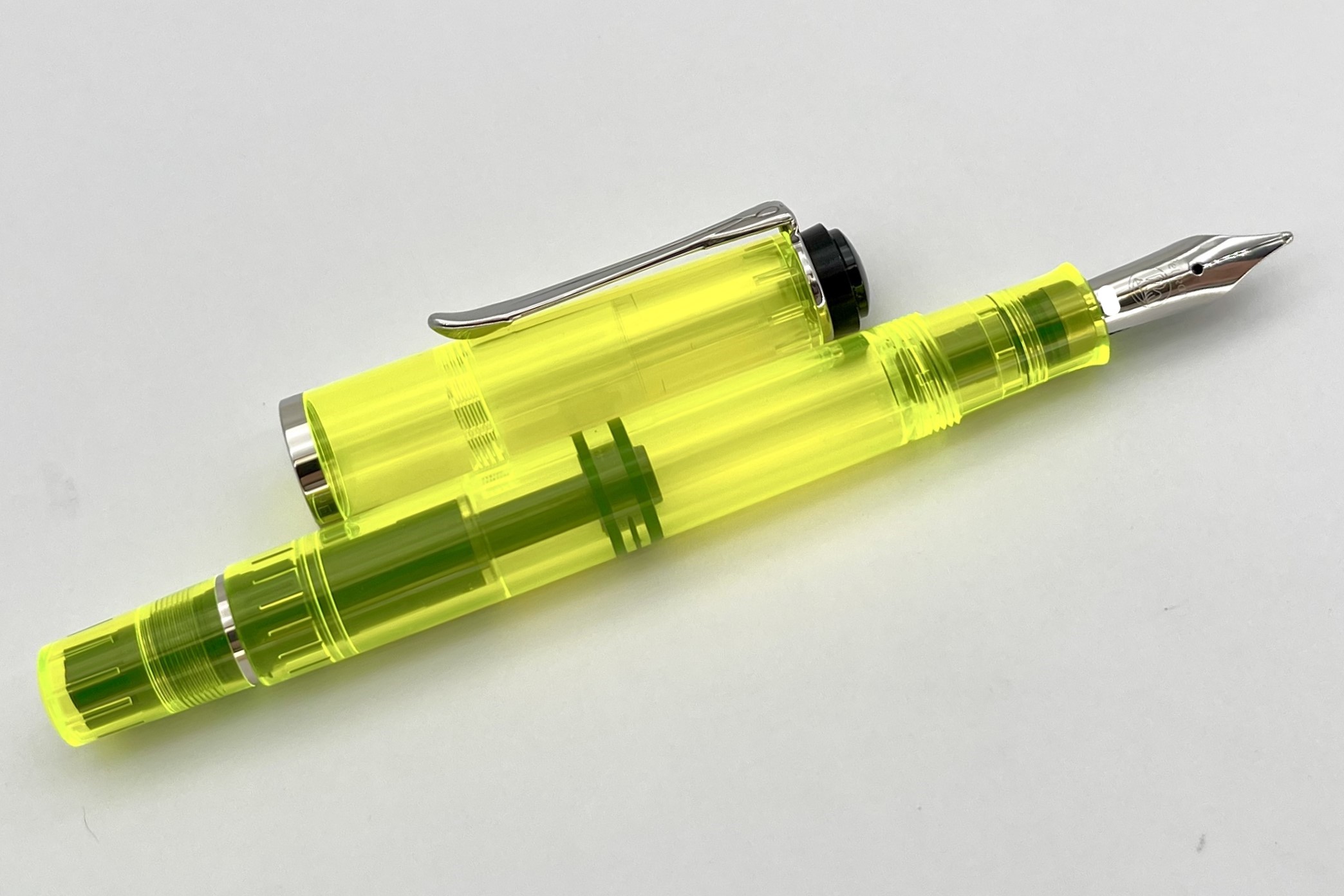 PelikanSEClassicM205DuoHighlighterNeonYellowFP_K